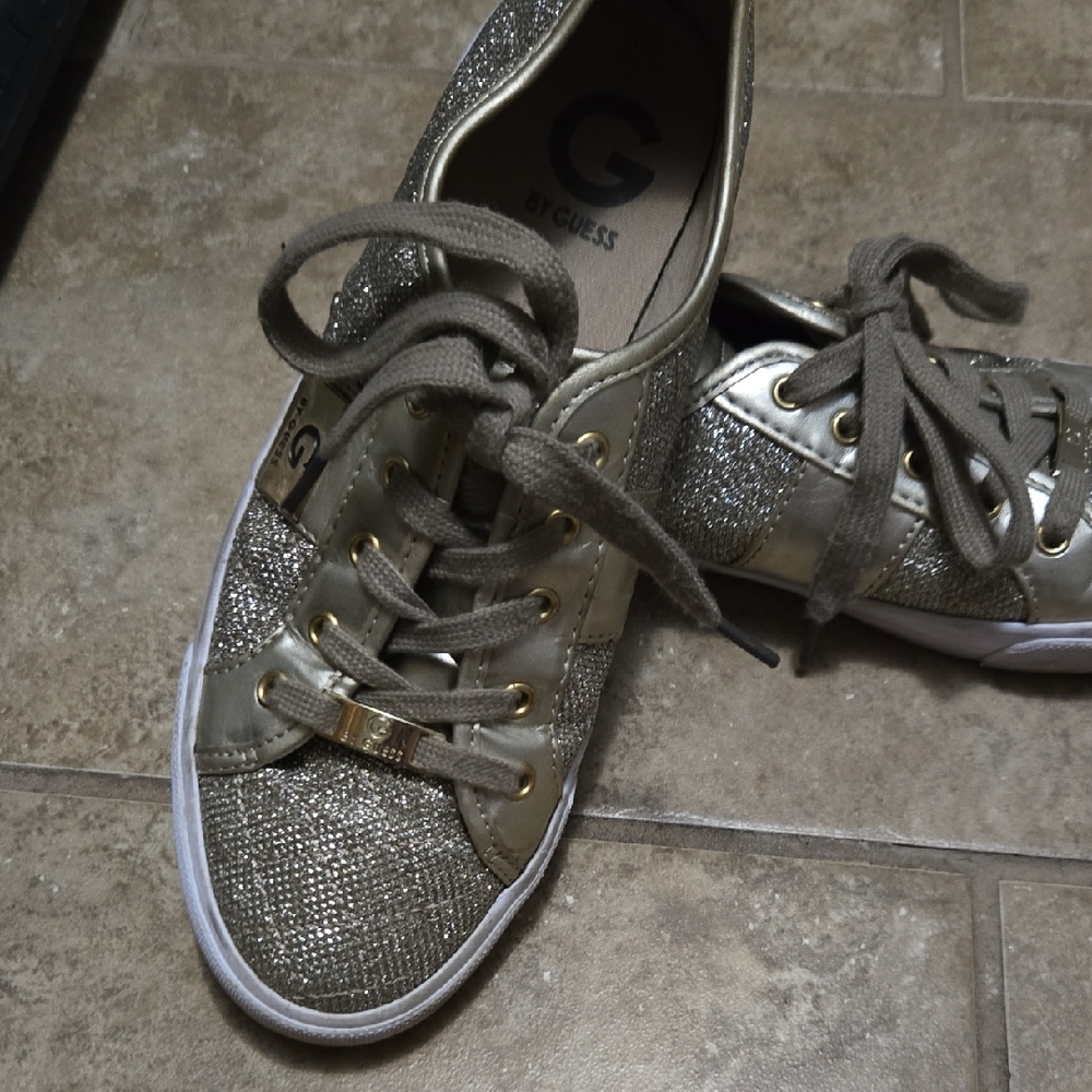 GUESS Women's Sparkling Sneakers - Silver and Gold